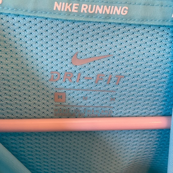 NIKE RUNNING SHIRT - Picture 4 of 4